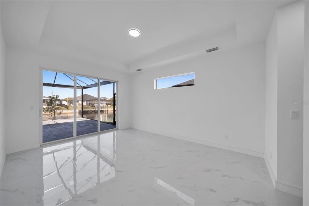 En Venta: $830,000 (3 camas, 3 baños, 2100 Pies cuadrados)