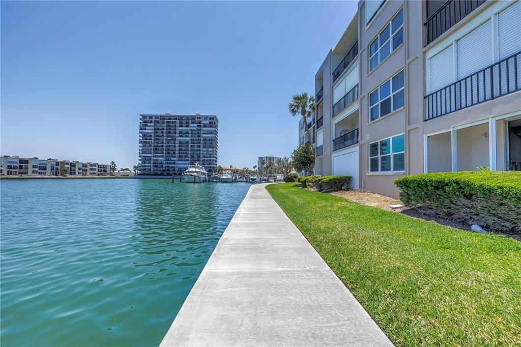 Activo con contrato: $155,000 (1 camas, 1 baños, 600 Pies cuadrados)