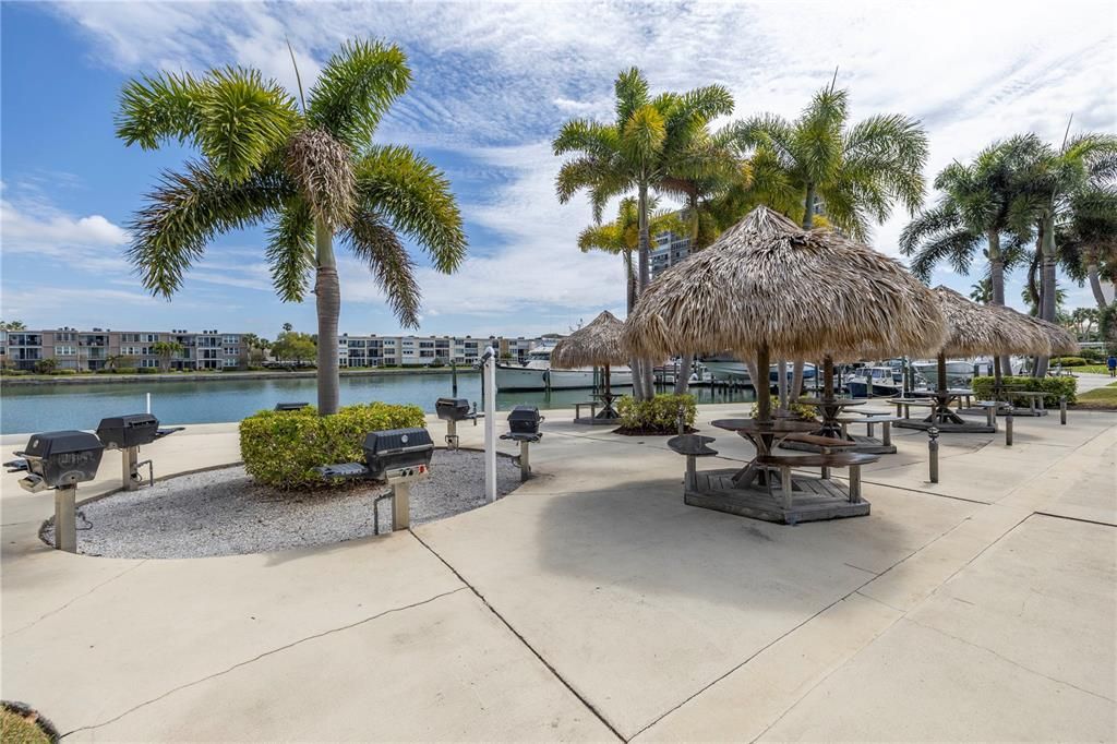 Activo con contrato: $155,000 (1 camas, 1 baños, 600 Pies cuadrados)