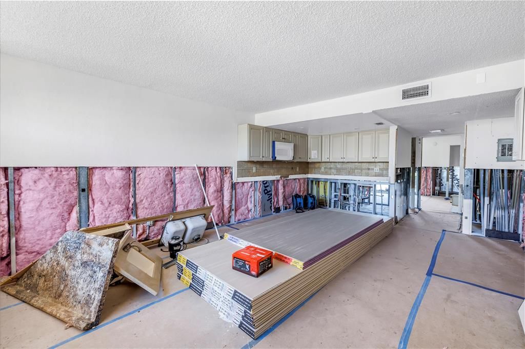 Activo con contrato: $155,000 (1 camas, 1 baños, 600 Pies cuadrados)