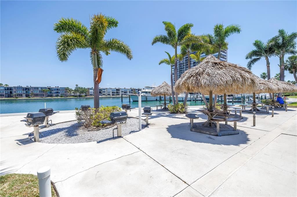 Activo con contrato: $155,000 (1 camas, 1 baños, 600 Pies cuadrados)