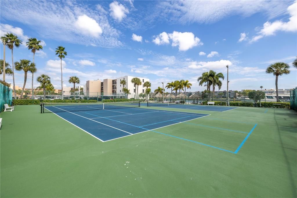 Activo con contrato: $155,000 (1 camas, 1 baños, 600 Pies cuadrados)