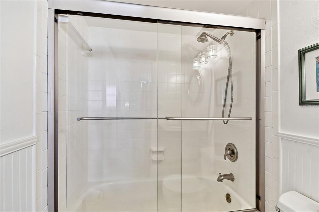 待售: $575,000 (2 贝兹, 2 浴室, 1100 平方英尺)