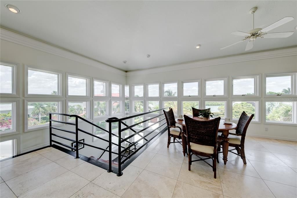 出租: $8,000 (3 贝兹, 2 浴室, 3284 平方英尺)