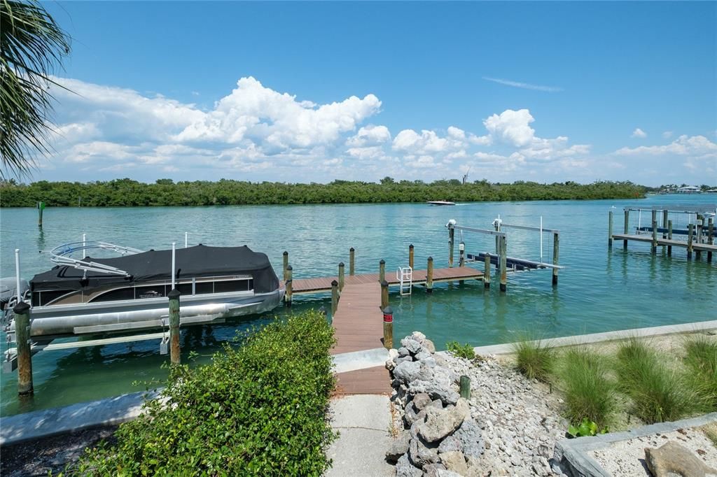 出租: $8,000 (3 贝兹, 2 浴室, 3284 平方英尺)