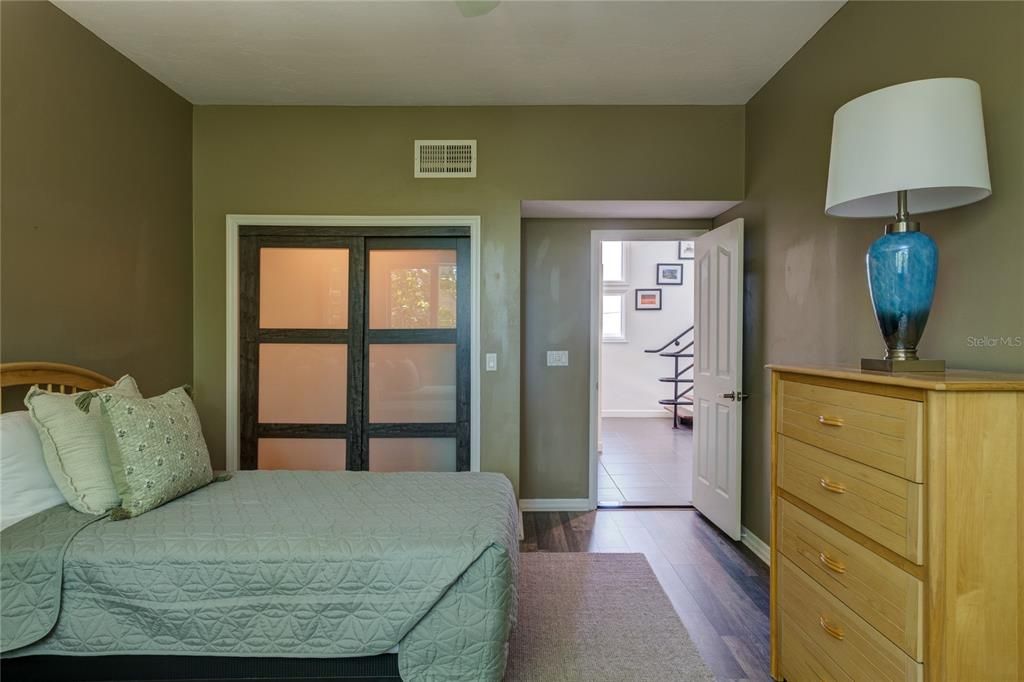 出租: $8,000 (3 贝兹, 2 浴室, 3284 平方英尺)