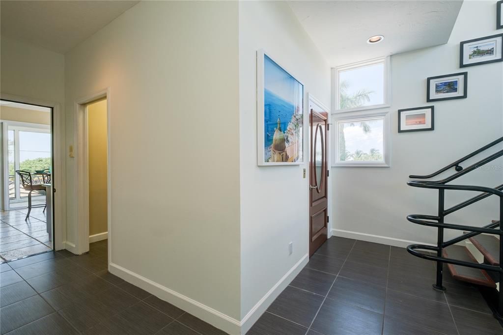 出租: $8,000 (3 贝兹, 2 浴室, 3284 平方英尺)