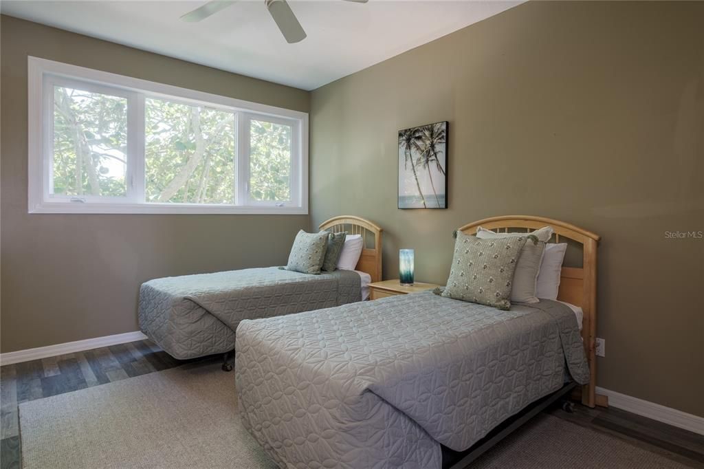 出租: $8,000 (3 贝兹, 2 浴室, 3284 平方英尺)