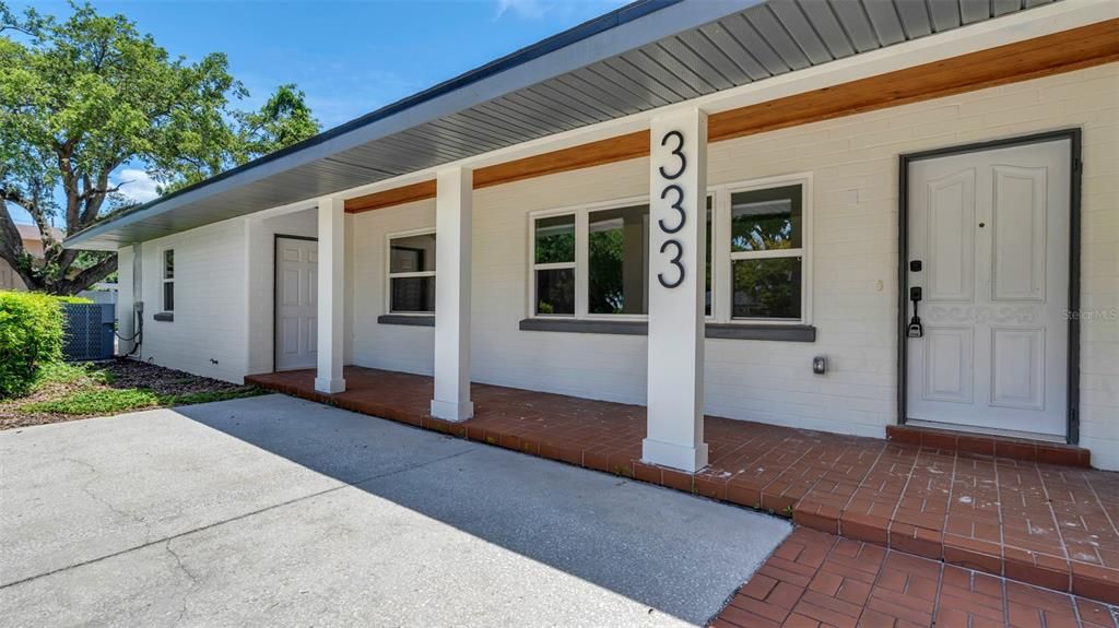 En Venta: $609,900 (4 camas, 3 baños, 2633 Pies cuadrados)