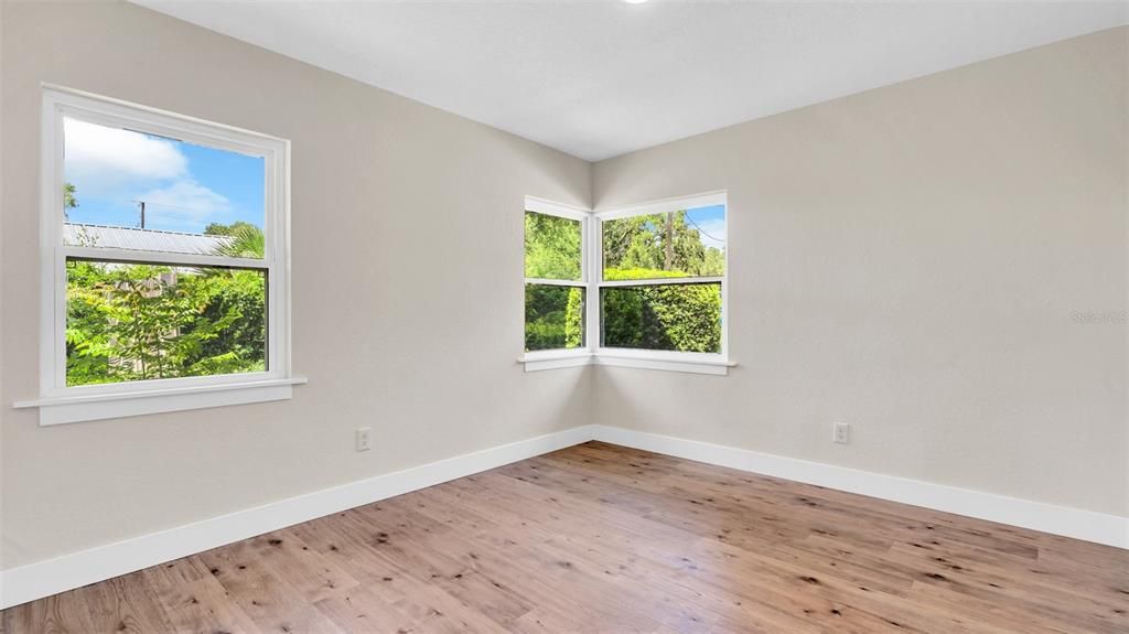 En Venta: $609,900 (4 camas, 3 baños, 2633 Pies cuadrados)