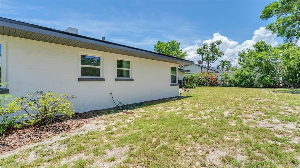 En Venta: $609,900 (4 camas, 3 baños, 2633 Pies cuadrados)