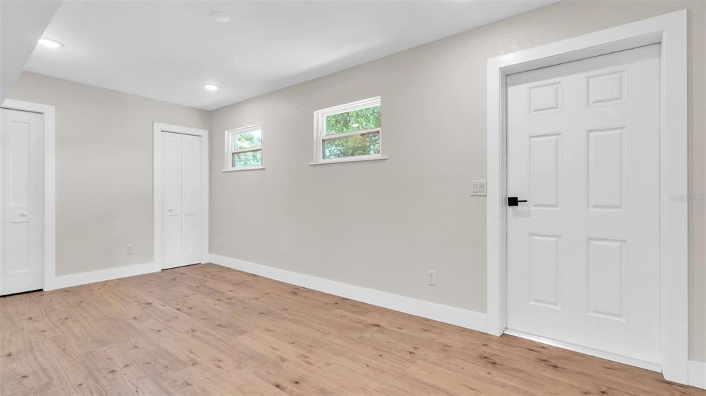 En Venta: $609,900 (4 camas, 3 baños, 2633 Pies cuadrados)