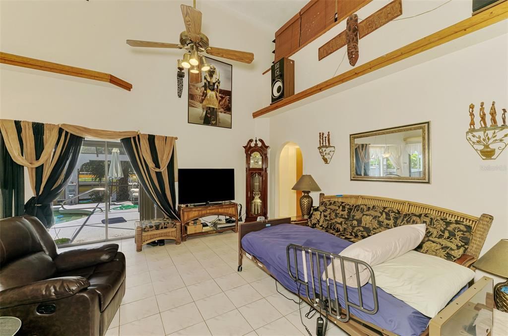 Active With Contract: $599,000 (4 beds, 3 baths, 2658 Square Feet)