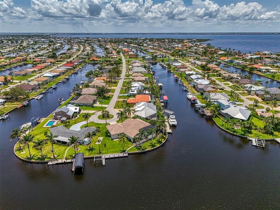 Active With Contract: $599,000 (4 beds, 3 baths, 2658 Square Feet)