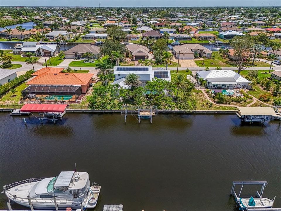 Active With Contract: $599,000 (4 beds, 3 baths, 2658 Square Feet)