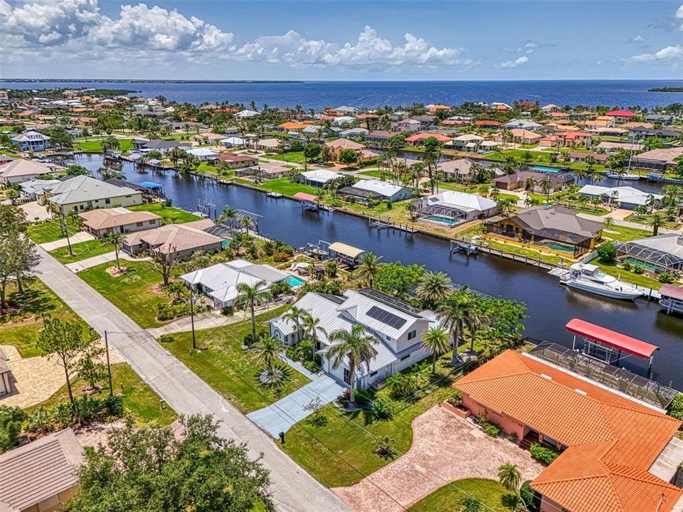 Active With Contract: $599,000 (4 beds, 3 baths, 2658 Square Feet)