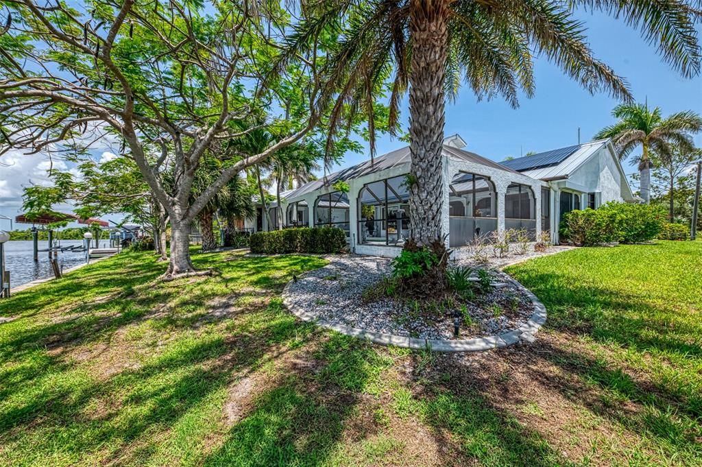 Active With Contract: $599,000 (4 beds, 3 baths, 2658 Square Feet)