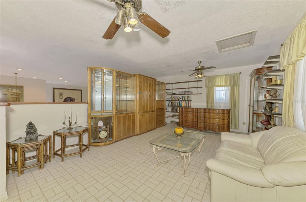 Active With Contract: $599,000 (4 beds, 3 baths, 2658 Square Feet)