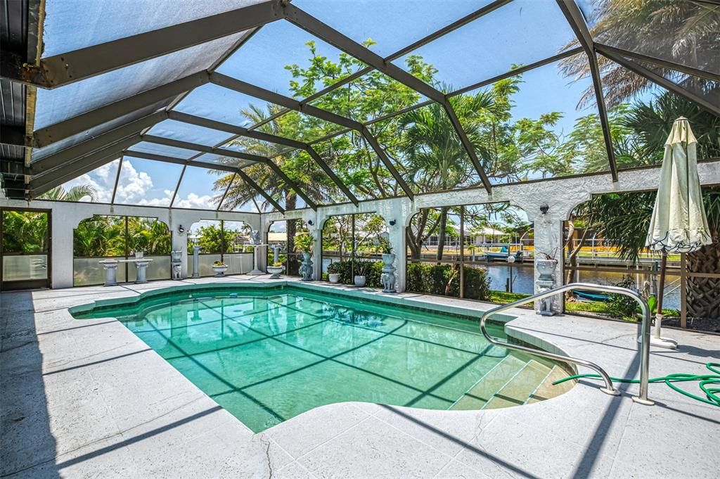 Active With Contract: $599,000 (4 beds, 3 baths, 2658 Square Feet)