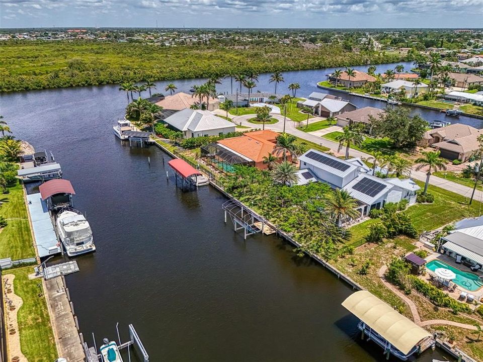 Active With Contract: $599,000 (4 beds, 3 baths, 2658 Square Feet)