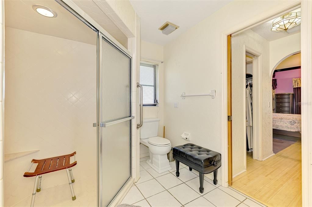 Active With Contract: $599,000 (4 beds, 3 baths, 2658 Square Feet)