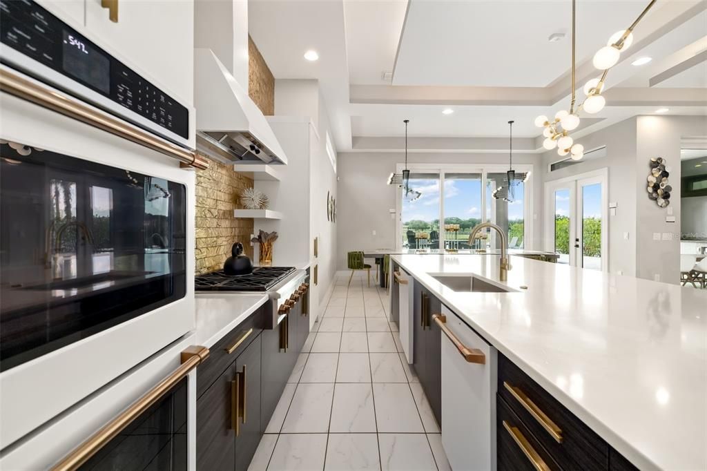 En Venta: $3,295,000 (10 camas, 9 baños, 7264 Pies cuadrados)