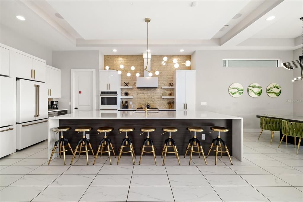 En Venta: $3,295,000 (10 camas, 9 baños, 7264 Pies cuadrados)