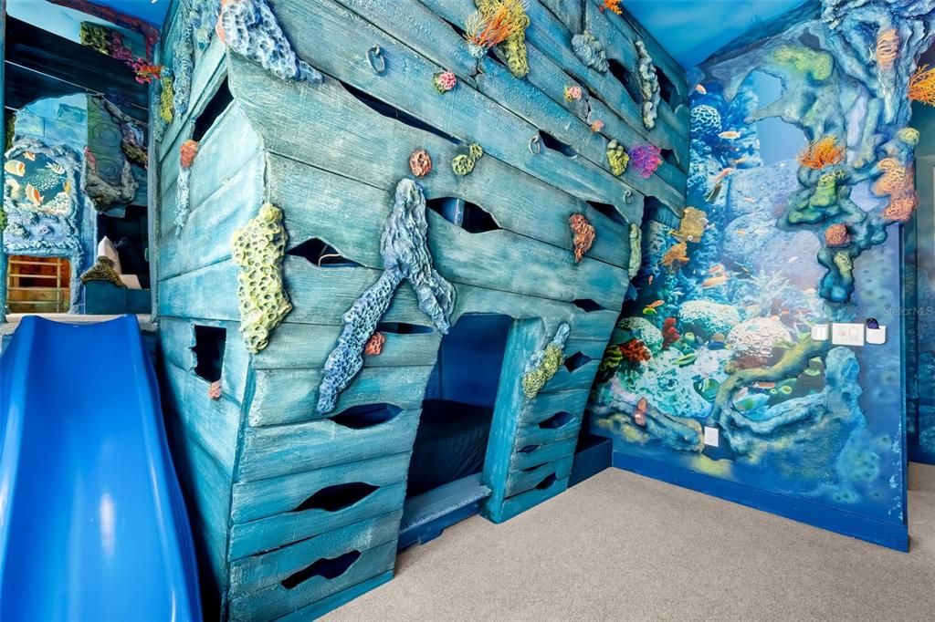 En Venta: $3,295,000 (10 camas, 9 baños, 7264 Pies cuadrados)