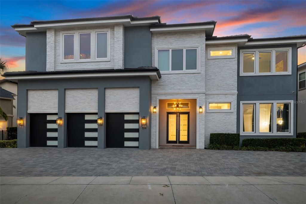 En Venta: $3,295,000 (10 camas, 9 baños, 7264 Pies cuadrados)