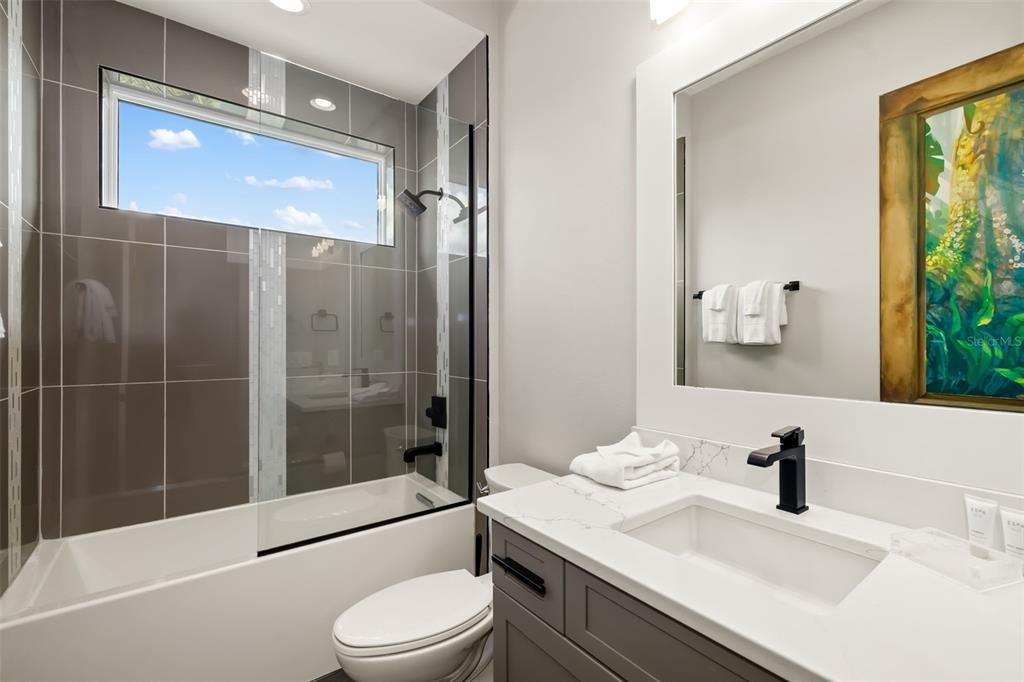 En Venta: $3,295,000 (10 camas, 9 baños, 7264 Pies cuadrados)