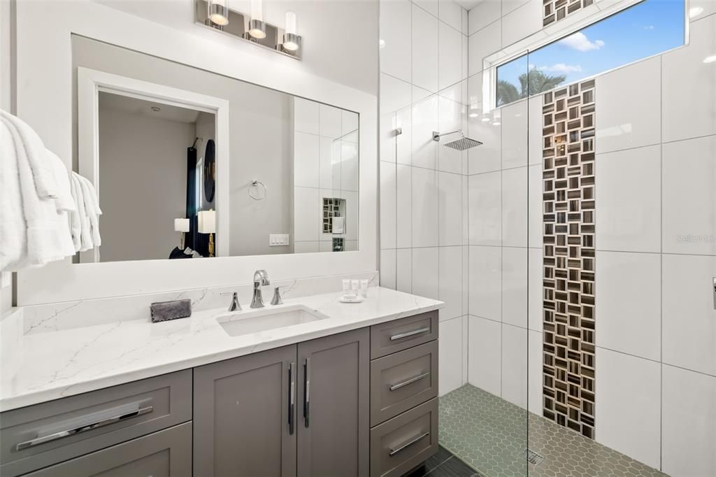 En Venta: $3,295,000 (10 camas, 9 baños, 7264 Pies cuadrados)