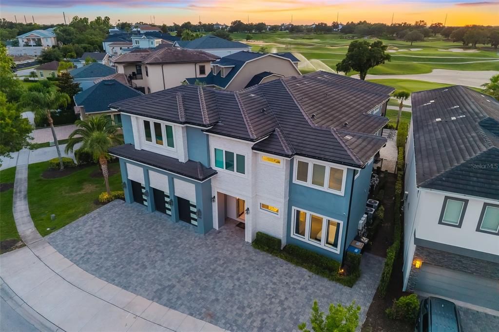 En Venta: $3,295,000 (10 camas, 9 baños, 7264 Pies cuadrados)