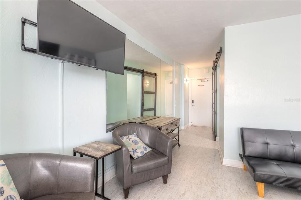 待售: $101,000 (0 贝兹, 1 浴室, 363 平方英尺)