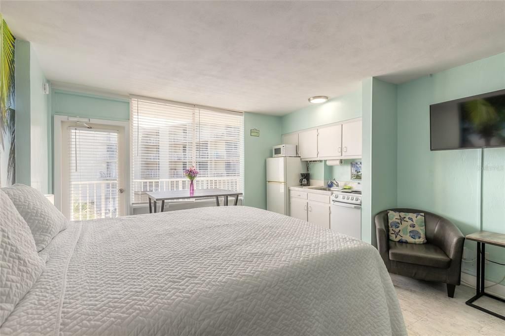 待售: $101,000 (0 贝兹, 1 浴室, 363 平方英尺)