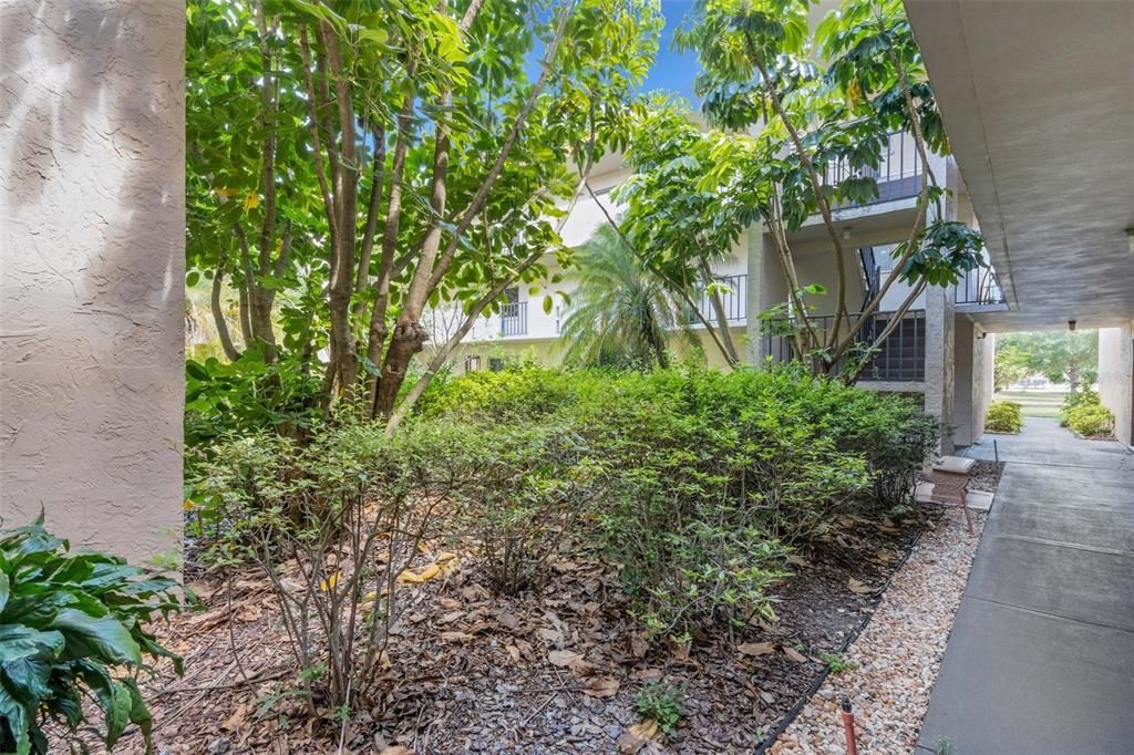 待售: $145,000 (2 贝兹, 2 浴室, 928 平方英尺)