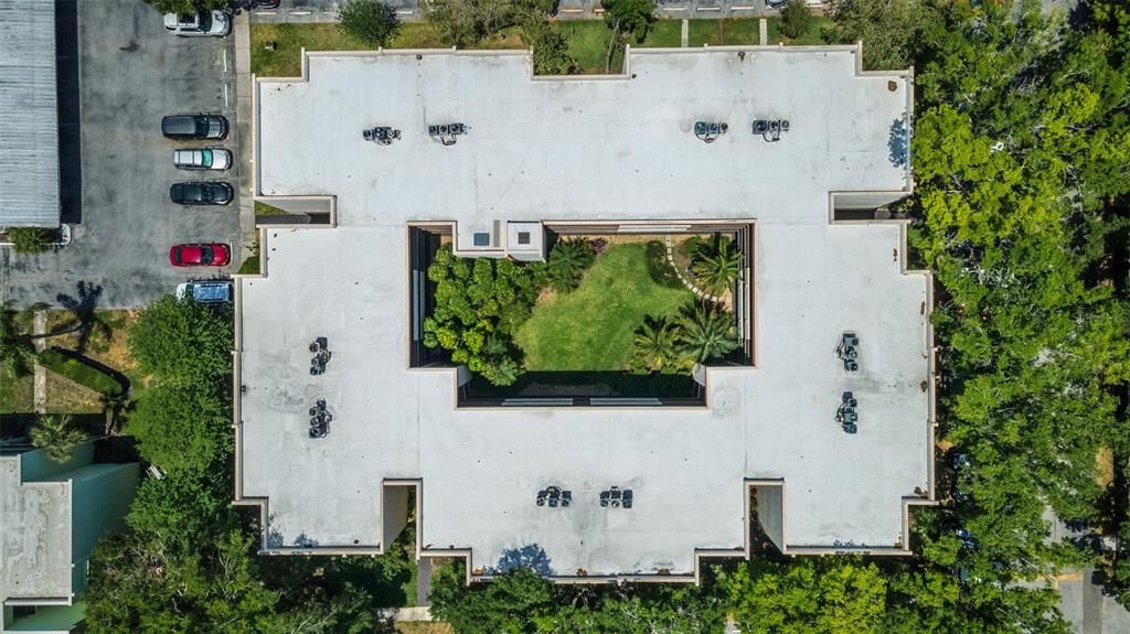 待售: $145,000 (2 贝兹, 2 浴室, 928 平方英尺)