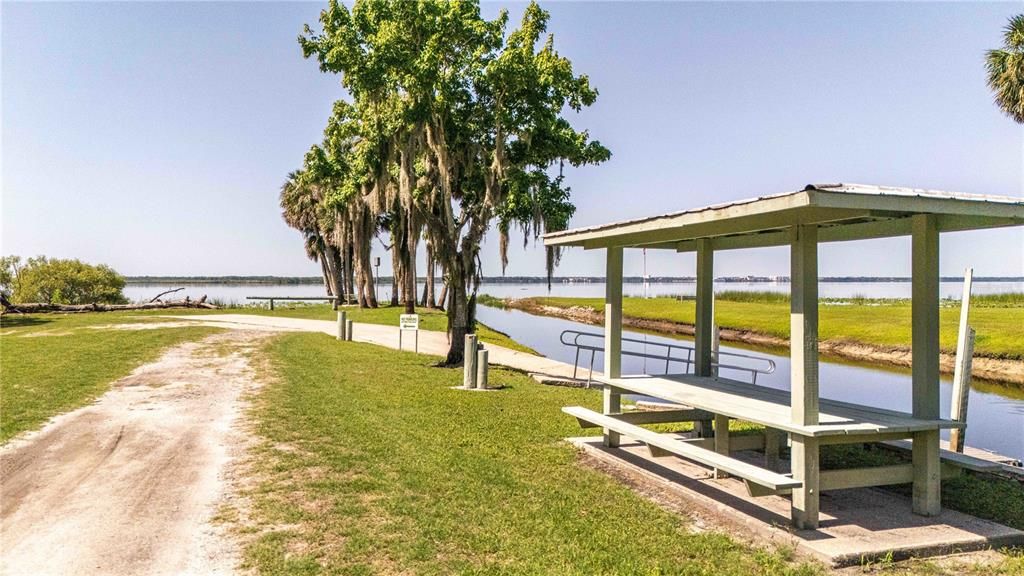 На продажу: $109,000 (3.41 acres)