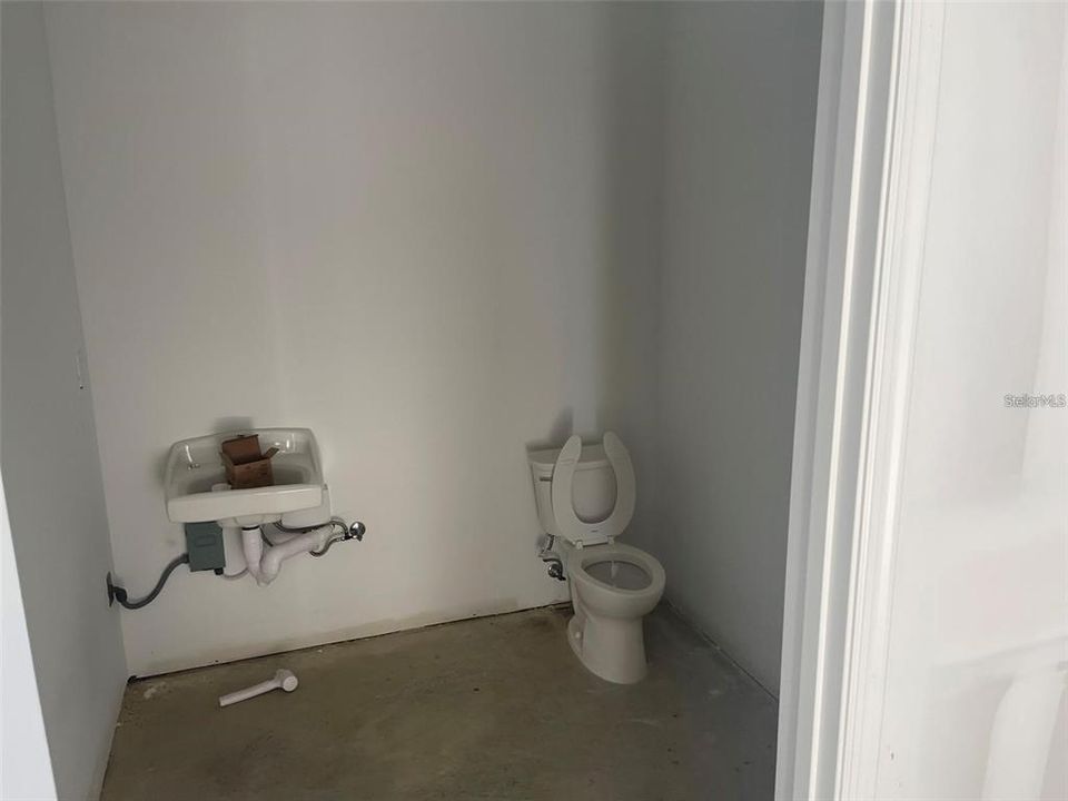 На продажу: $13,200 (0 спален, 0 ванн, 1100 Квадратных фут)