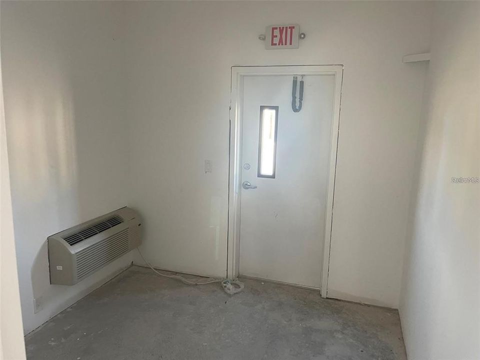 На продажу: $13,200 (0 спален, 0 ванн, 1100 Квадратных фут)