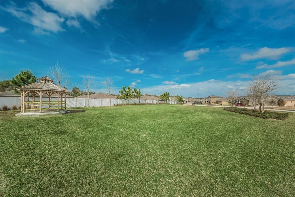 For Sale: $339,900 (3 beds, 2 baths, 2053 Square Feet)