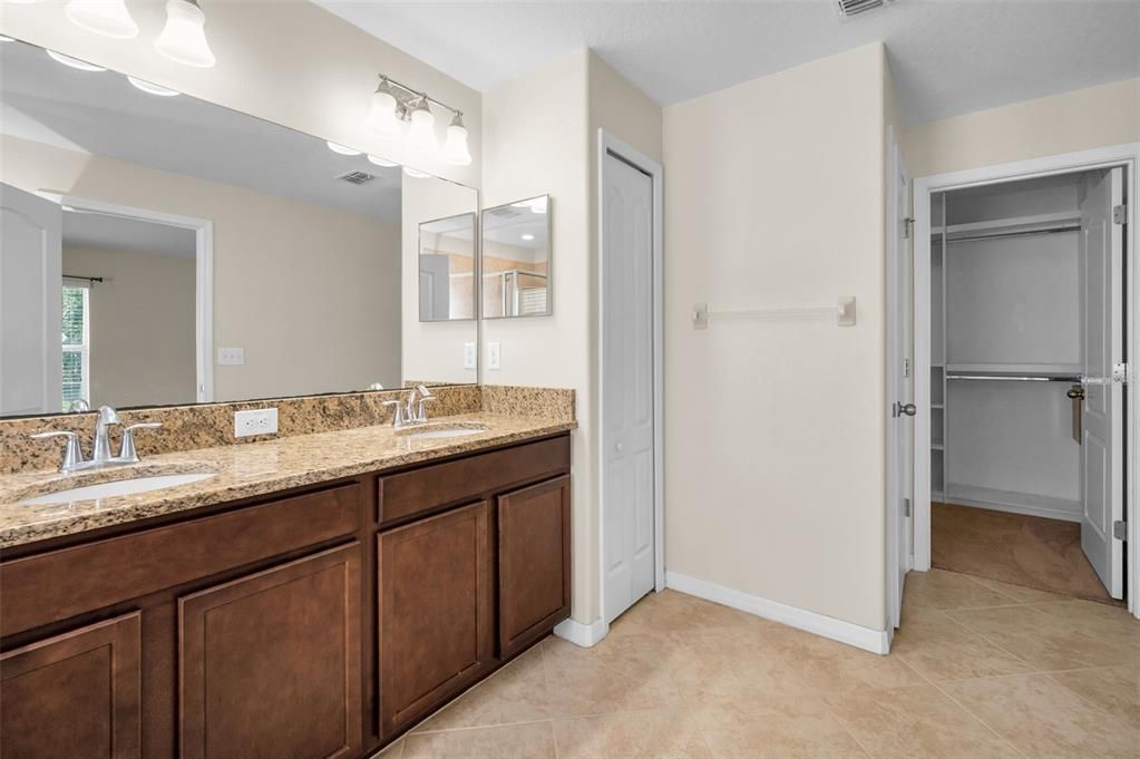 For Sale: $339,900 (3 beds, 2 baths, 2053 Square Feet)