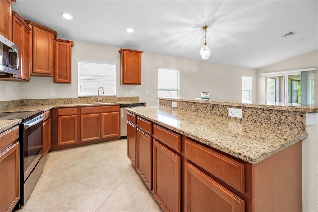 For Sale: $339,900 (3 beds, 2 baths, 2053 Square Feet)