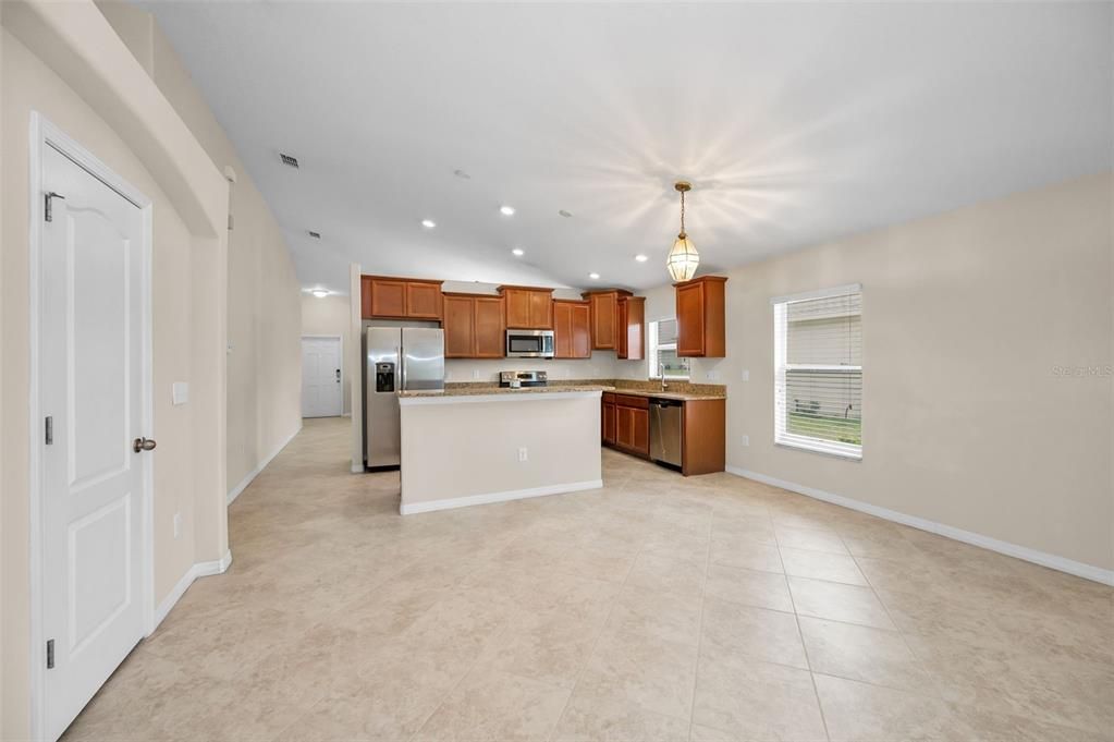 For Sale: $339,900 (3 beds, 2 baths, 2053 Square Feet)