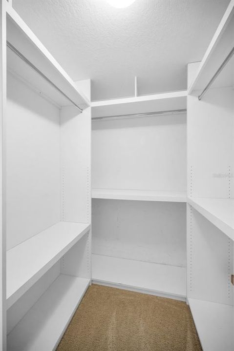 For Sale: $339,900 (3 beds, 2 baths, 2053 Square Feet)