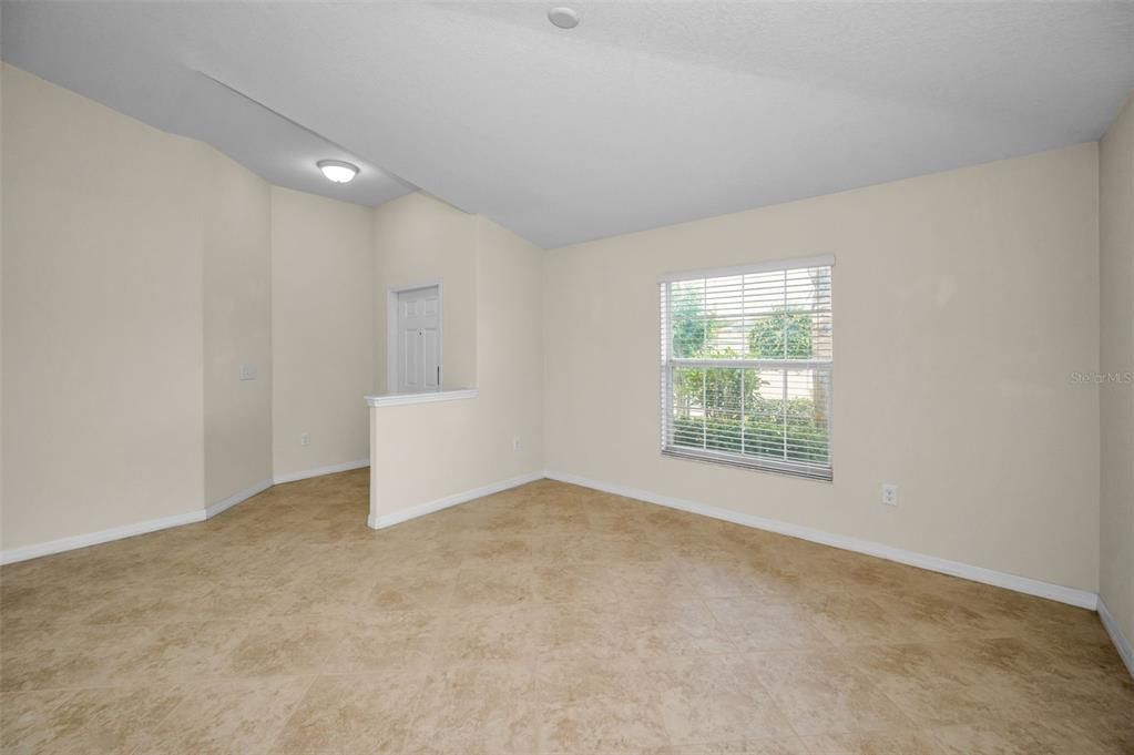 For Sale: $339,900 (3 beds, 2 baths, 2053 Square Feet)