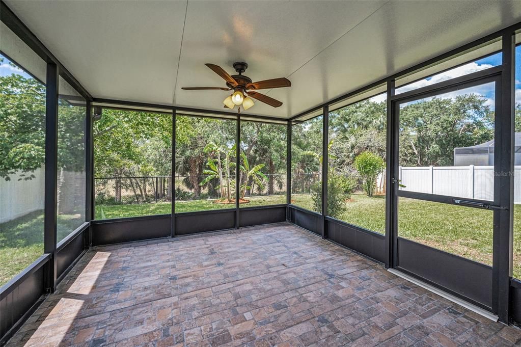 For Sale: $339,900 (3 beds, 2 baths, 2053 Square Feet)