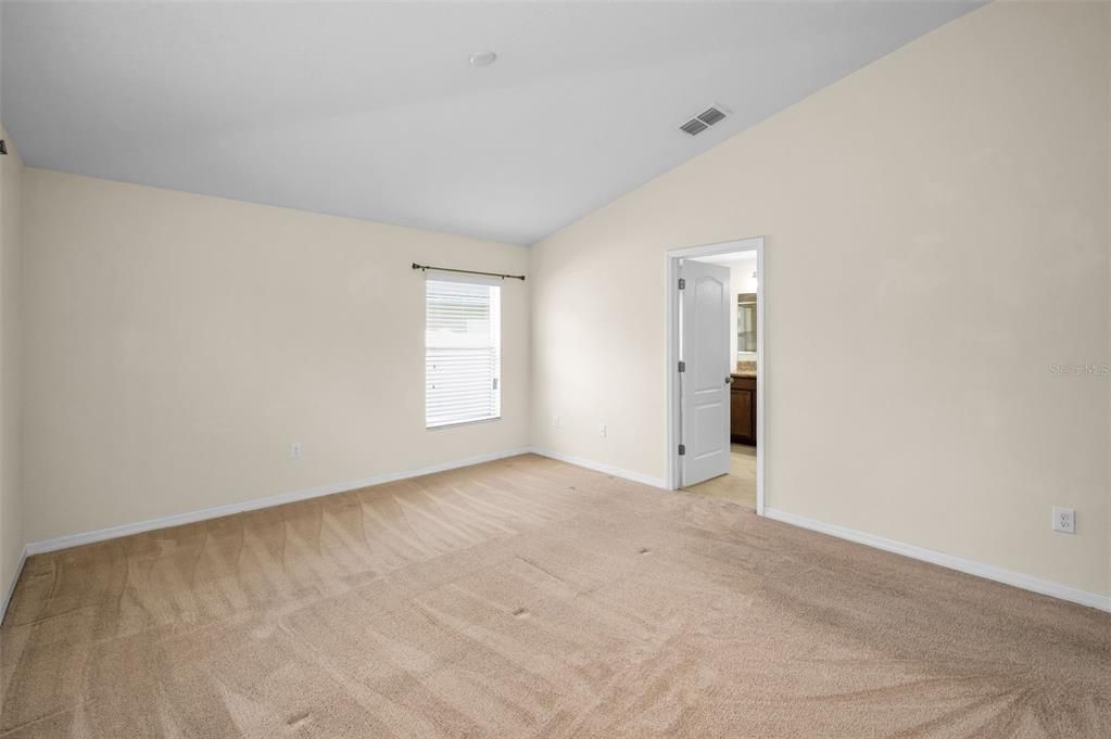 For Sale: $339,900 (3 beds, 2 baths, 2053 Square Feet)