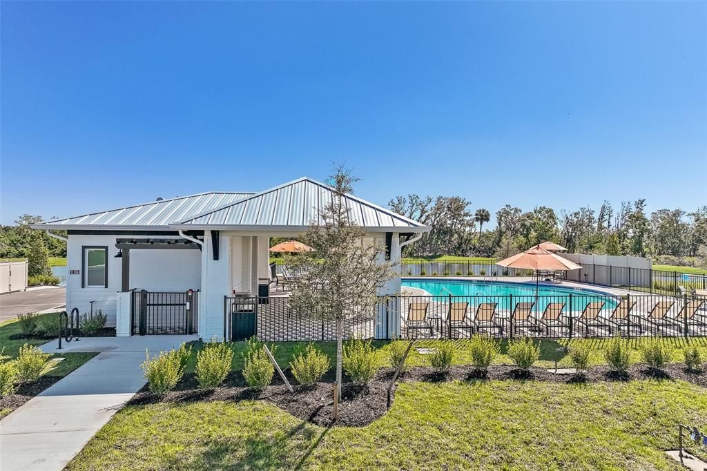 For Sale: $391,990 (5 beds, 3 baths, 2605 Square Feet)