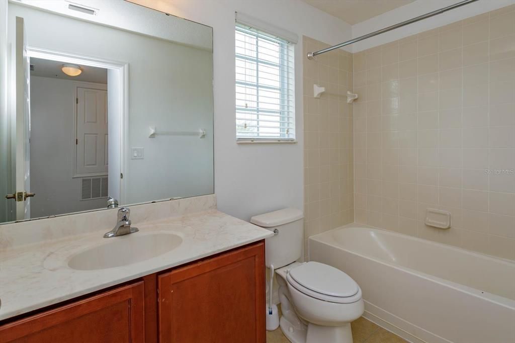 Active With Contract: $379,900 (4 beds, 3 baths, 1515 Square Feet)