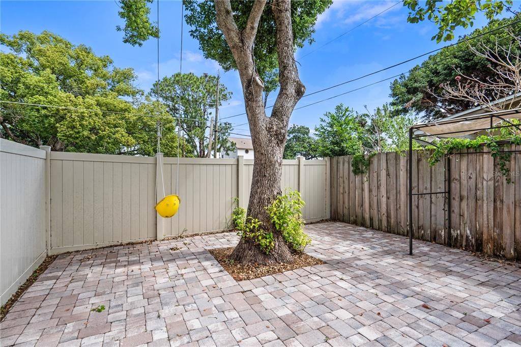 For Sale: $420,000 (4 beds, 2 baths, 2040 Square Feet)